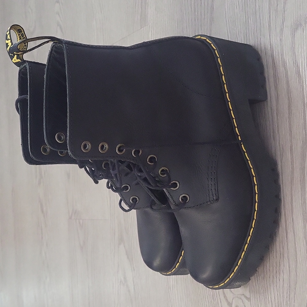 Platform Dr Martens AirWait sz 7